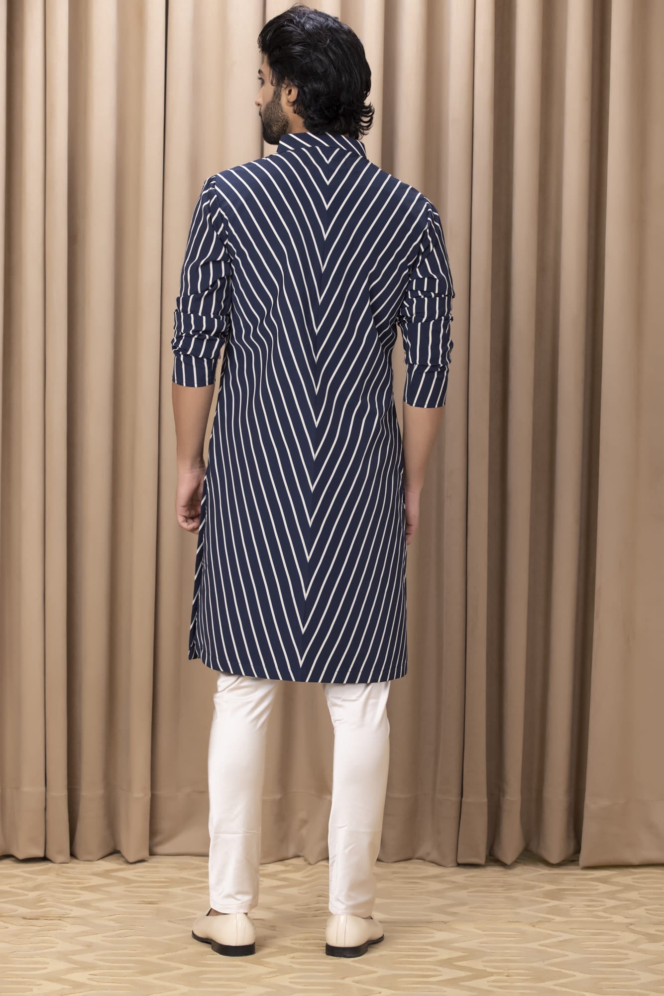 Mens Nasha Amaan Navy Blue Crepe Kurta Set