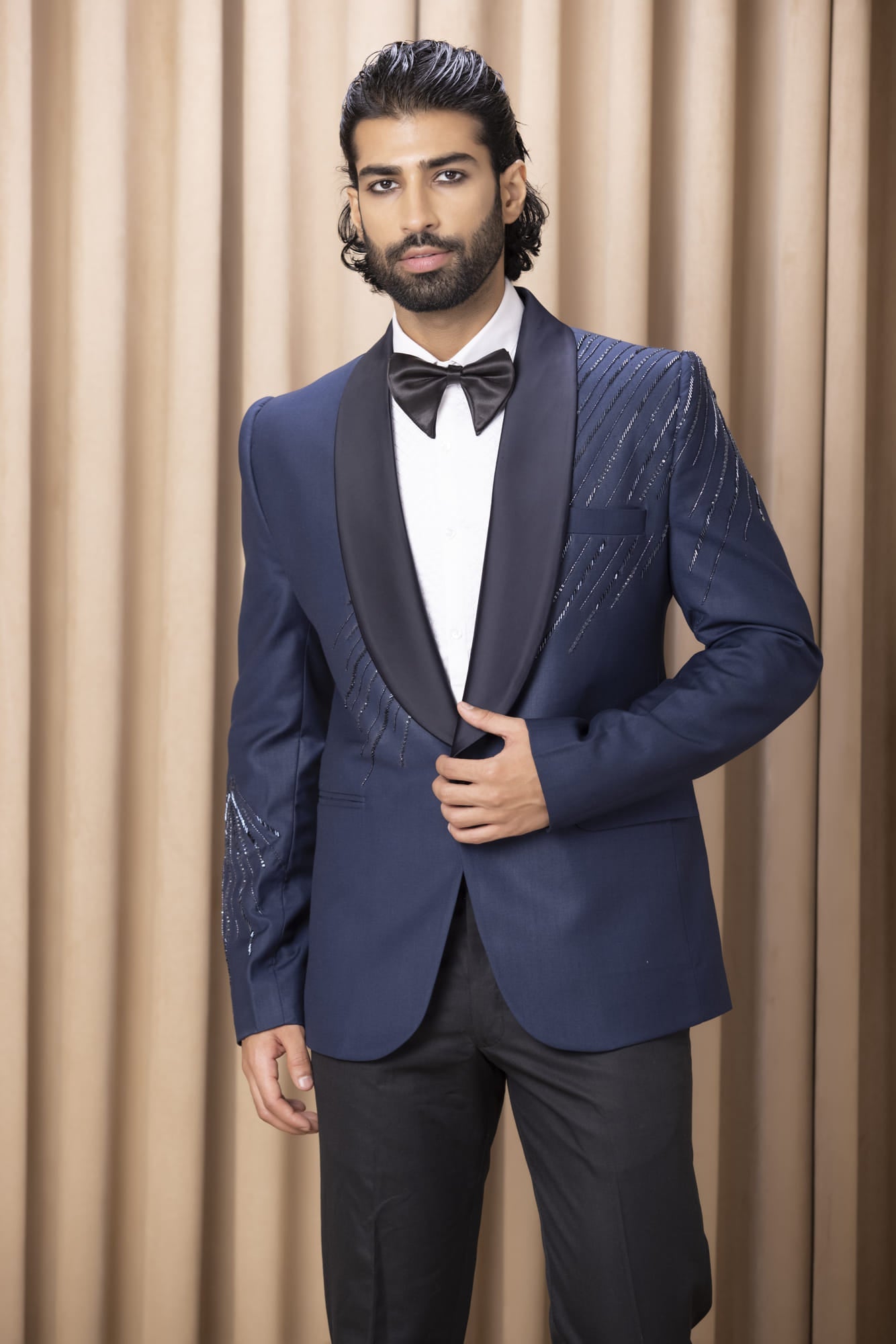 Mens Nirvaan Blue Suiting Tuxedo Set