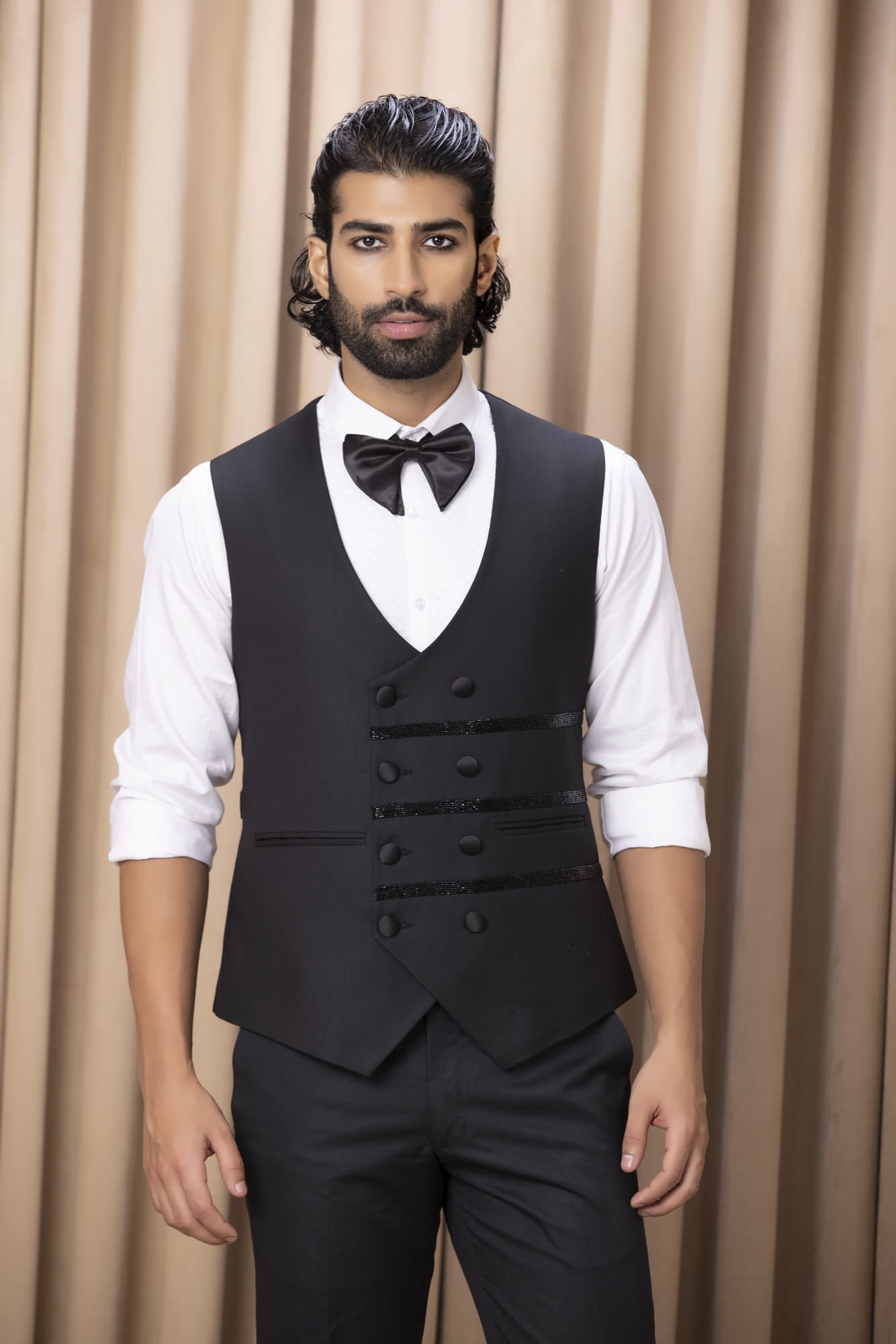 Men Wearing Black Tuxedo Set.