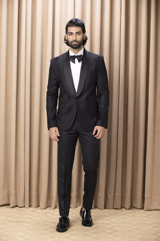 Men Wearing Black Tuxedo Set.