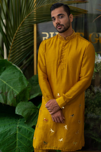 Mens Horse Yellow Chanderi Kurta Set