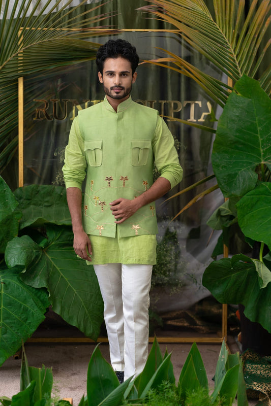 Men Wearing Green Kurta Set