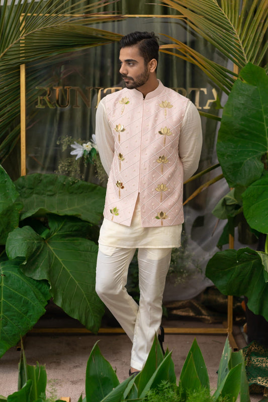 Men Wearing White Kurta Set