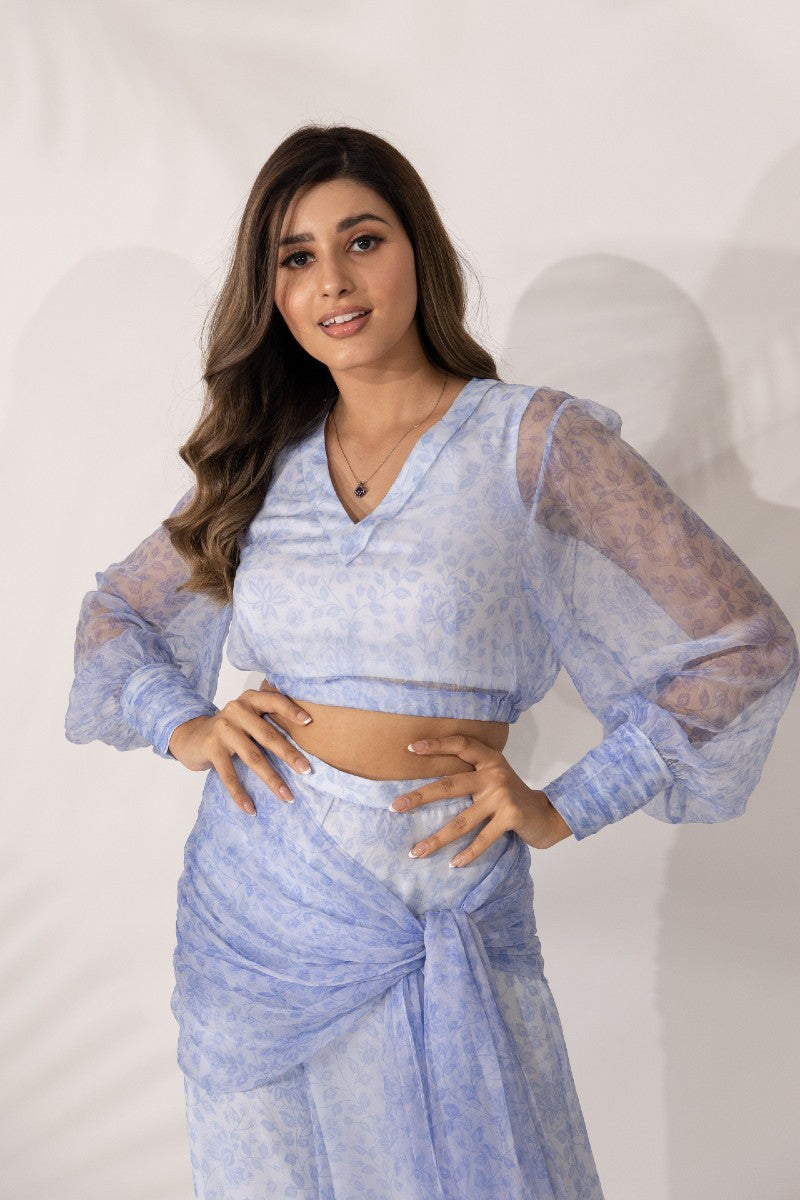 Women Wearing Blue Crop Top