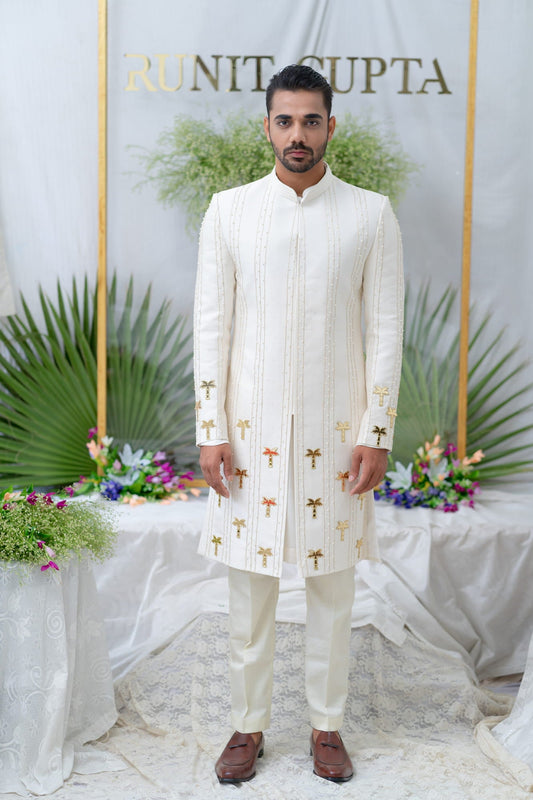 Men Wearing White Kurta Set