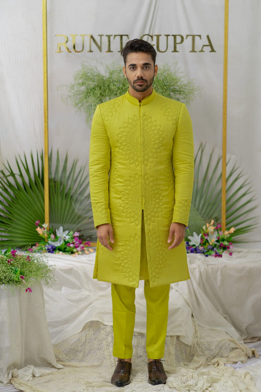 Men Wearing Grey Kurta Set