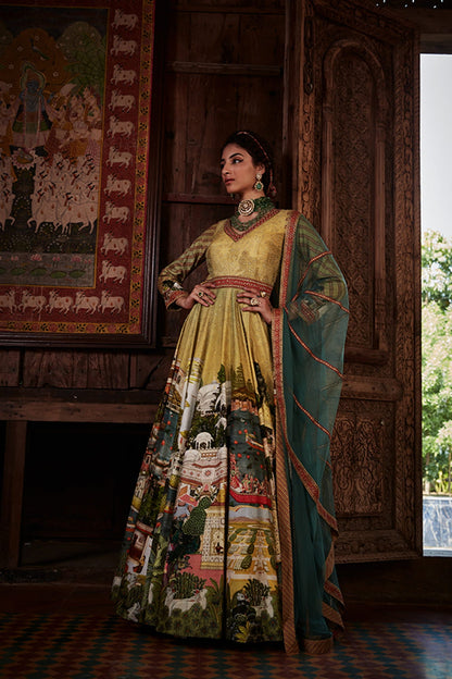 Women Wearing Yellow Anarkali Set.