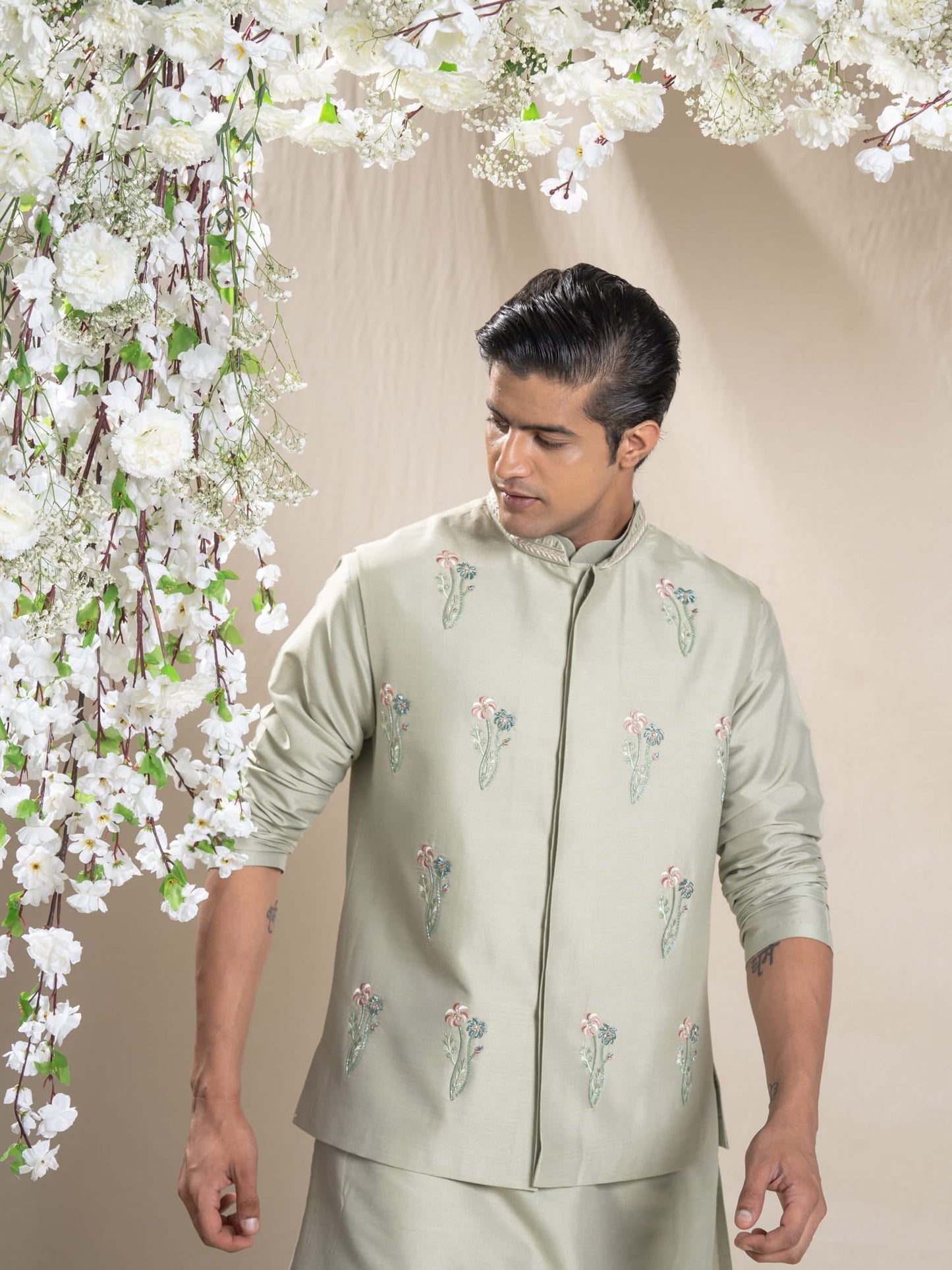 Mens Bagh Green Cotton Bundi Kurta Set With Motifs