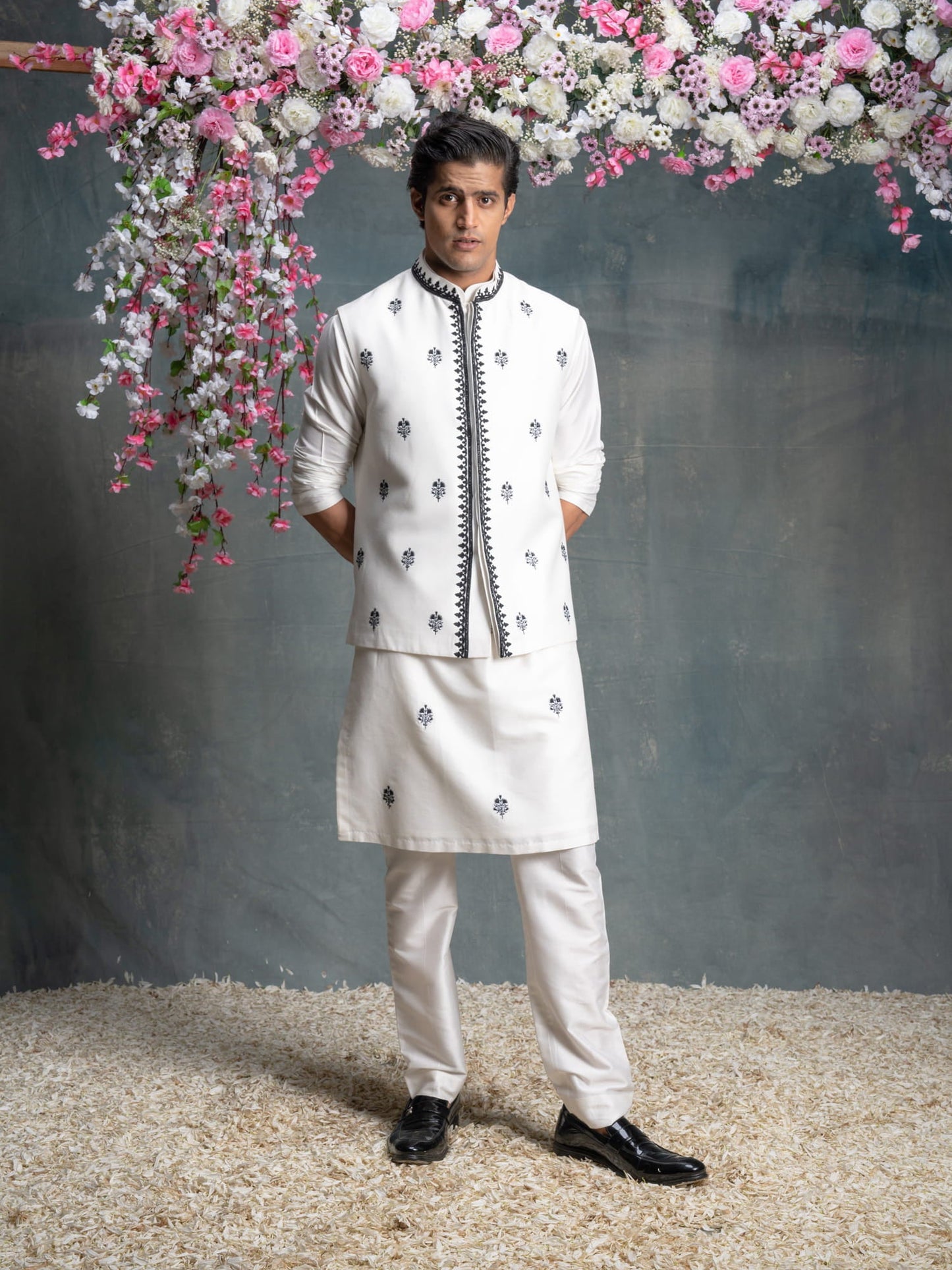 Men Bagh White Kurta Set