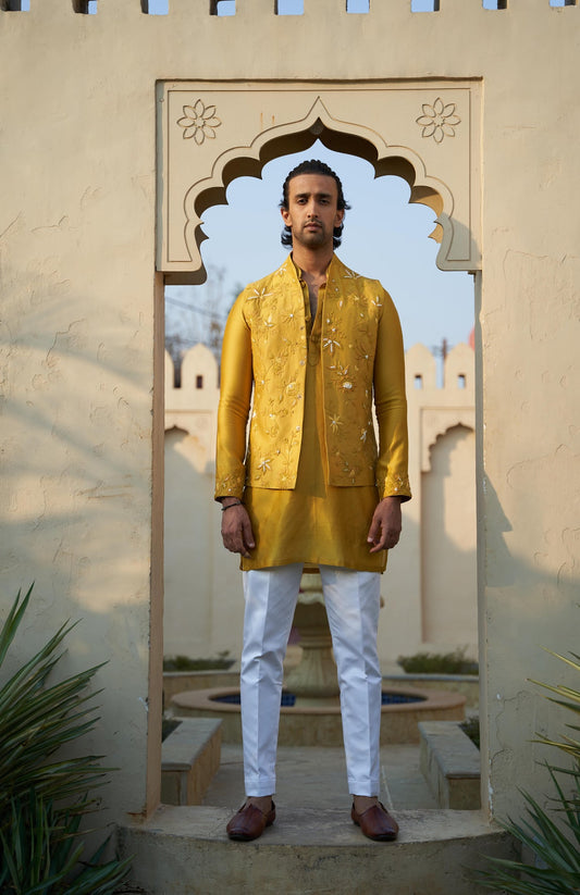 Men Wearing Yellow Kurta Set.