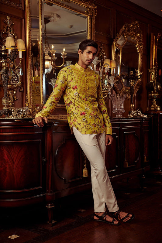 Men Wearing Yellow Shourt Kurta Set.