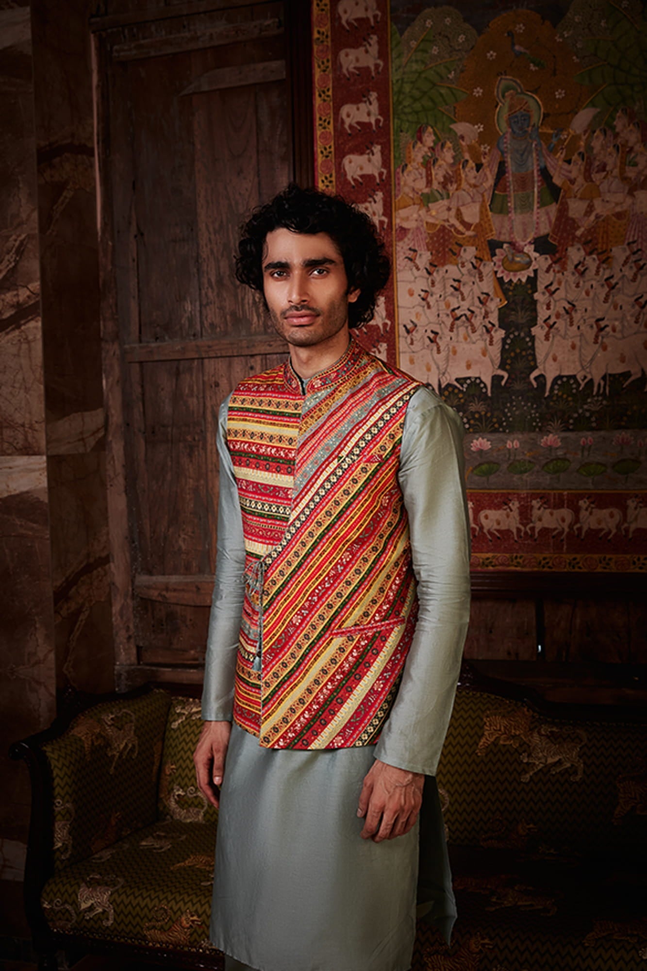 Mens Izhaan Multi Color Silk Bandi Set