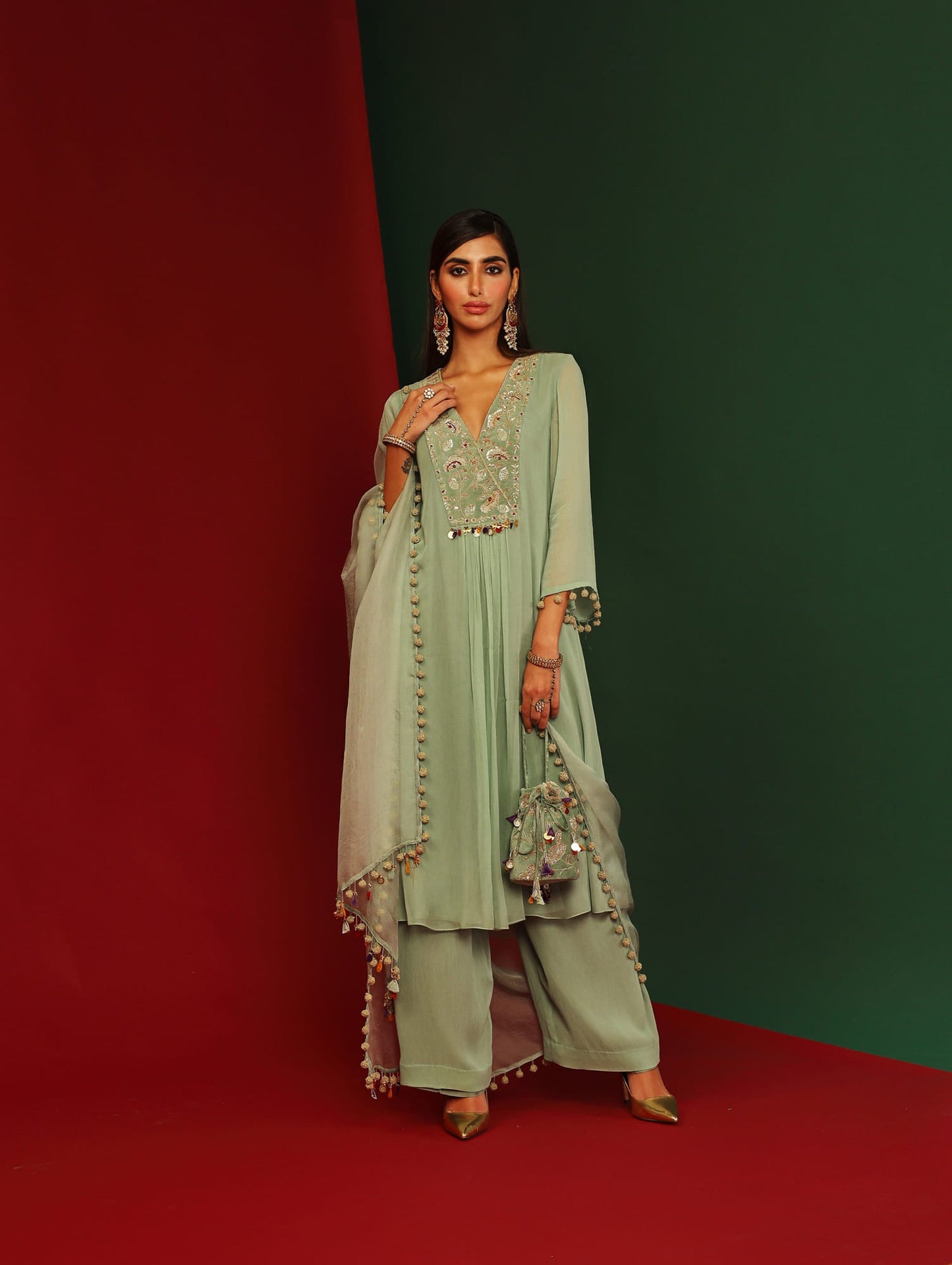 Women Wearing Green Kurta Set