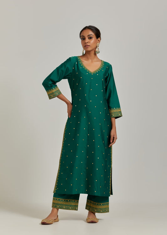 Women Wearing MTO Green Chanderi Kurta Set