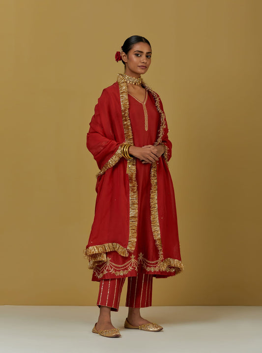 Women Wearing Red Kurta Set